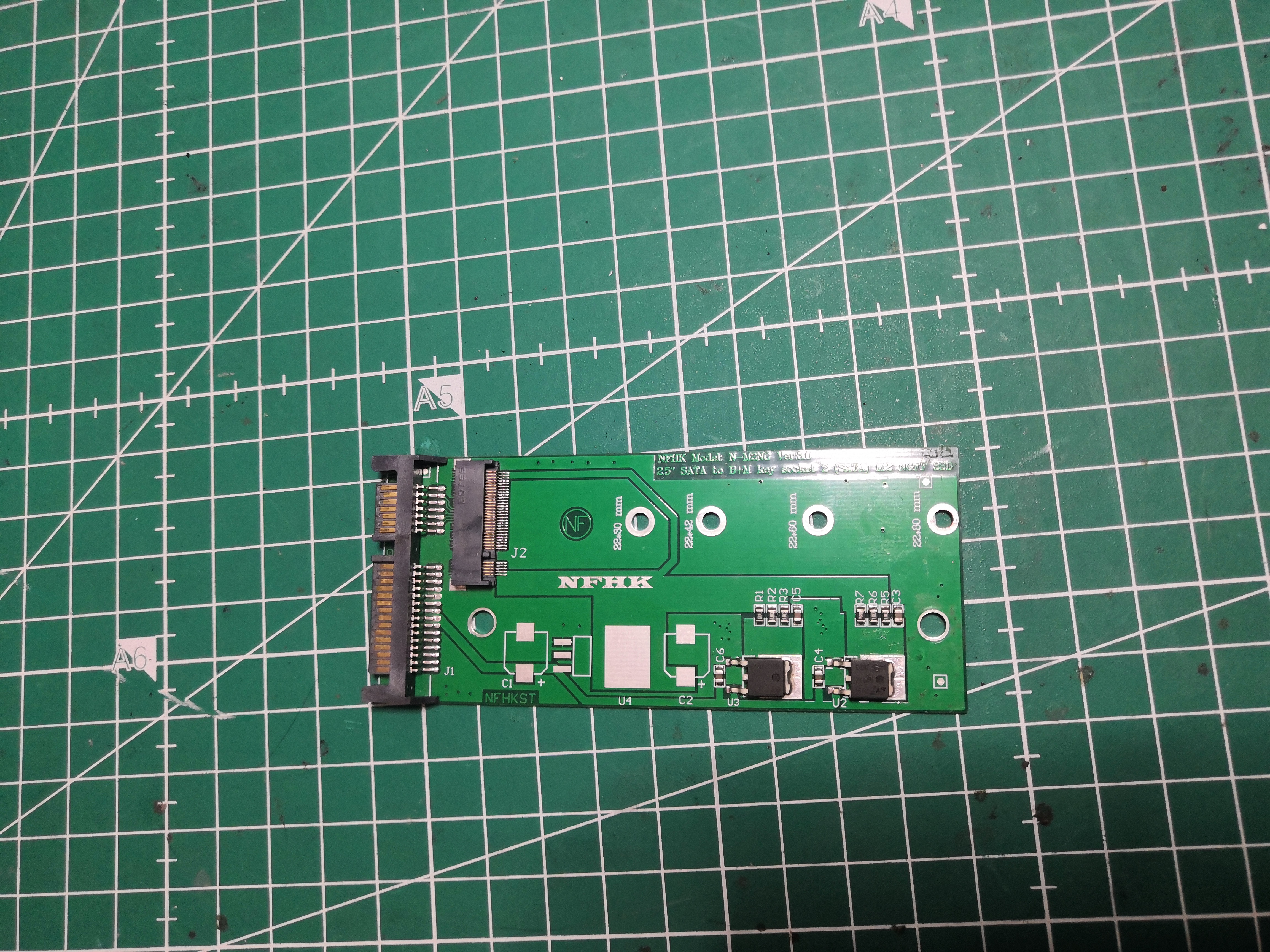 Adaptateur NFHK M.2 NGFF vers SATA 2.5"